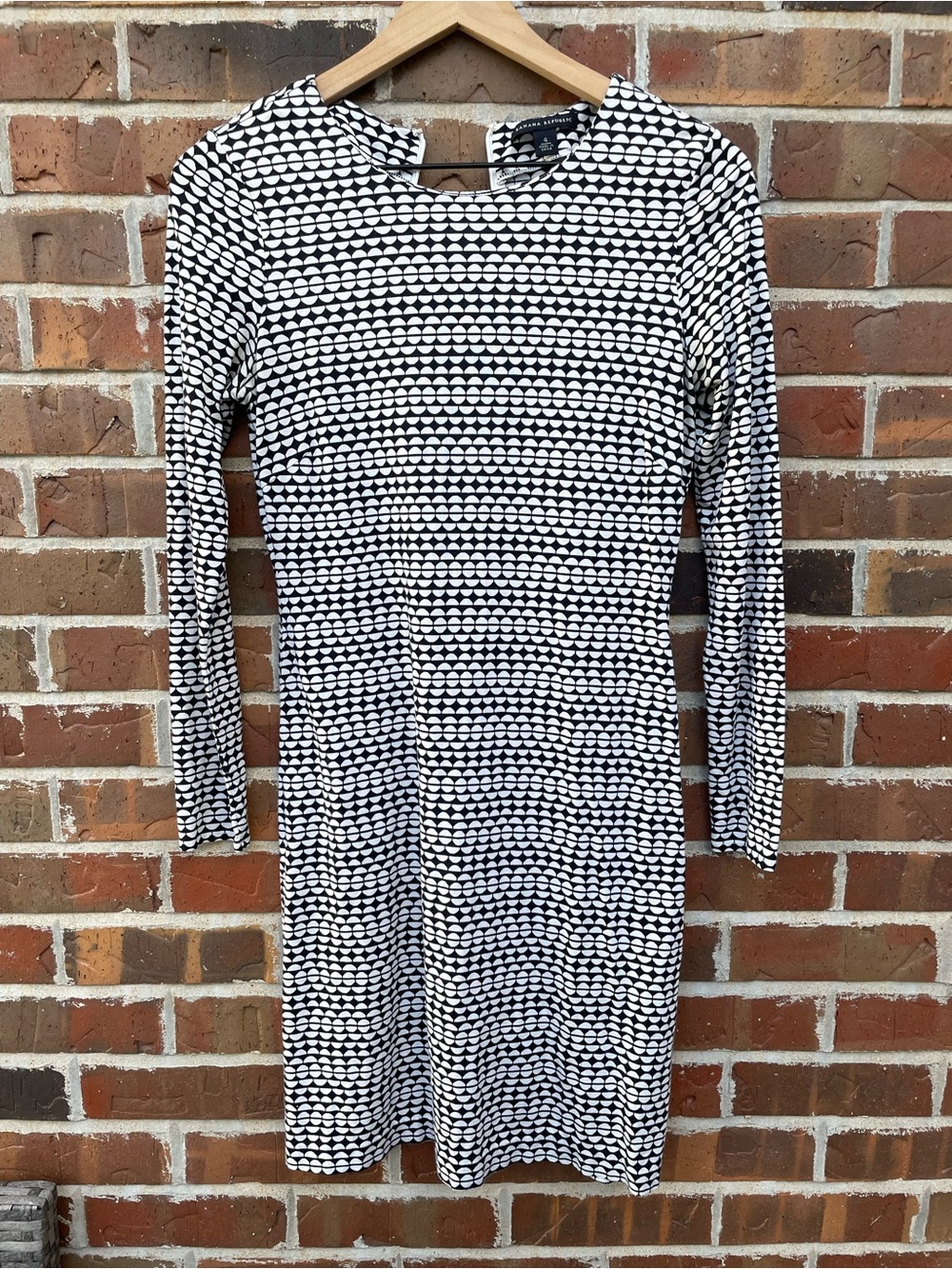 Banana Republic Black and White Geometric Knit Dress
